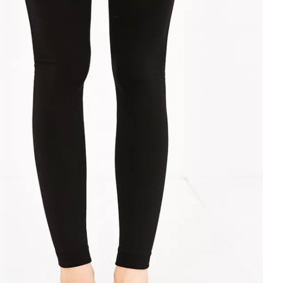 New in box Urban Outfitters
Fleece lined footless tights Black cotton/spandex - Picture 3 of 7